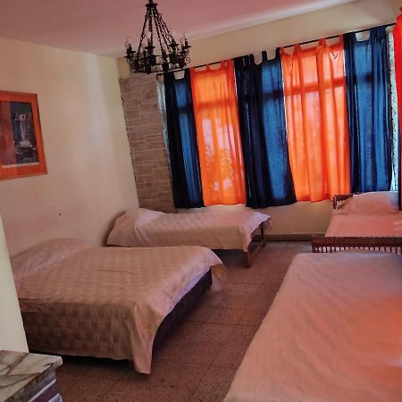 Olivos, Posada Y Habitaciones Буэнос-Айрес Экстерьер фото
