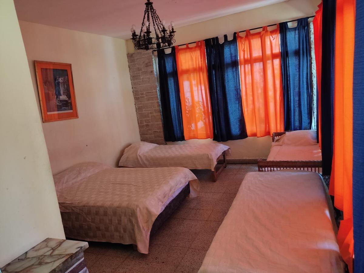 Olivos, Posada Y Habitaciones Буэнос-Айрес Экстерьер фото